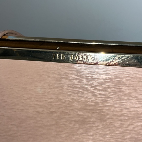 TED BAKER LONDON PINK “ANGELIN LEATHER SHOPPER TOTE” - Picture 3 of 6